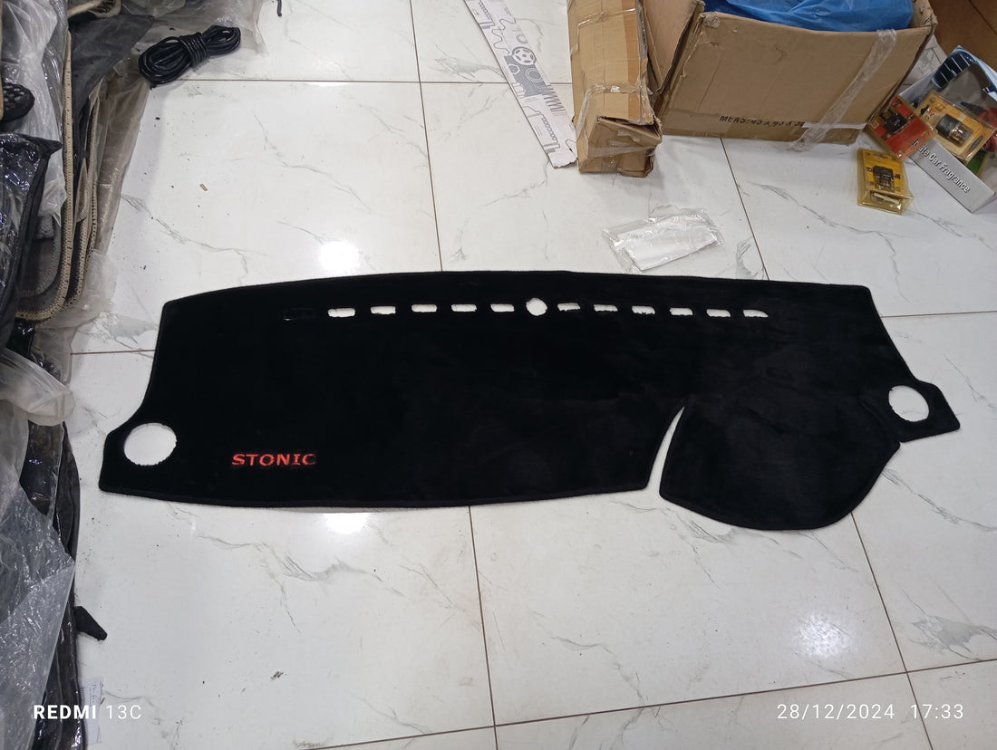 KIA STONIC VELVET DASHBOARD MAT HIGH QUALITY IMPORTED FROM CHINA PERFECT SIZE 💯