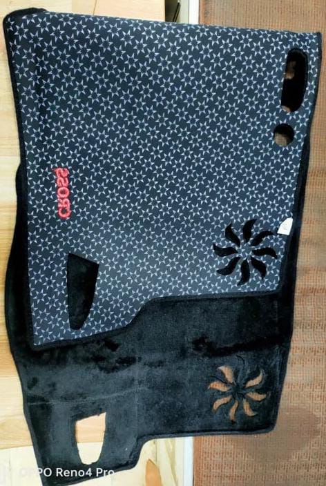 COROLLA CROSS VELVET DASHBOARD MAT HIGH QUALITY IMPORTED FROM CHINA PERFECT SIZE 💯