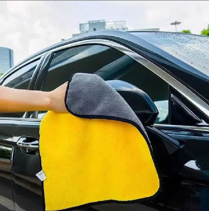 Micro Fiber Towel 2in1 Clothes Size 30×40 CM in Yellow and Gray For Car / Bikes & Home Use- Micro Towel For Car
